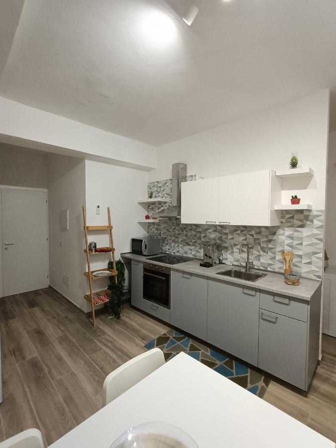 Appartamento Violet - Parma Buitenkant foto