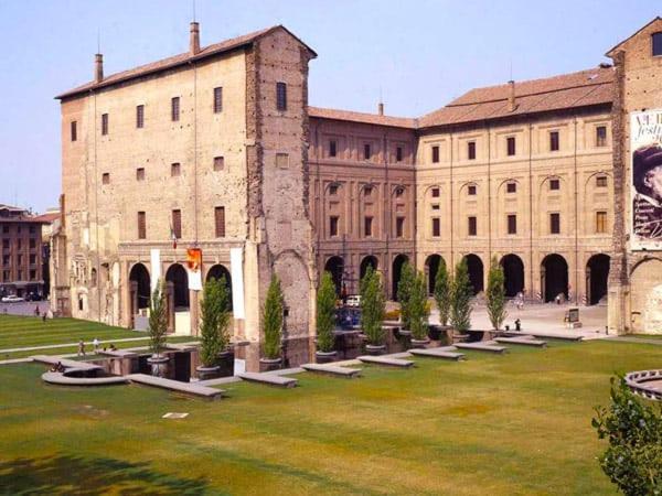 Appartamento Violet - Parma Buitenkant foto
