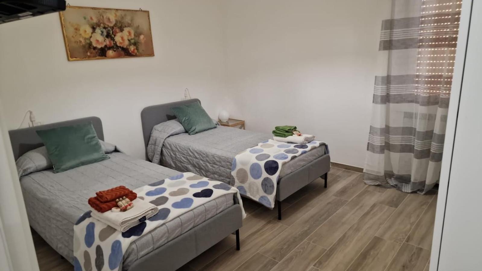 Appartamento Violet - Parma Buitenkant foto